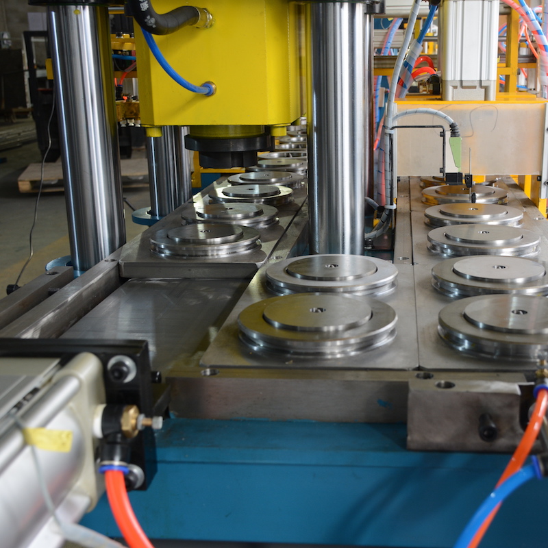 Full Automatic Metal Cutting Disc Making Machine from China